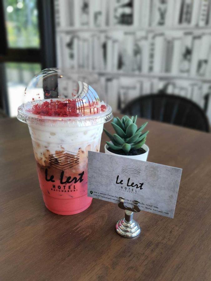 Le Lert Hotel Ratchaburi Dış mekan fotoğraf